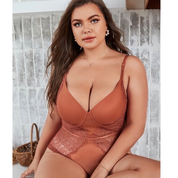 Brunt Orange ๐ Plus size Lace Teddy Bodysuit - Picture 2 of 5